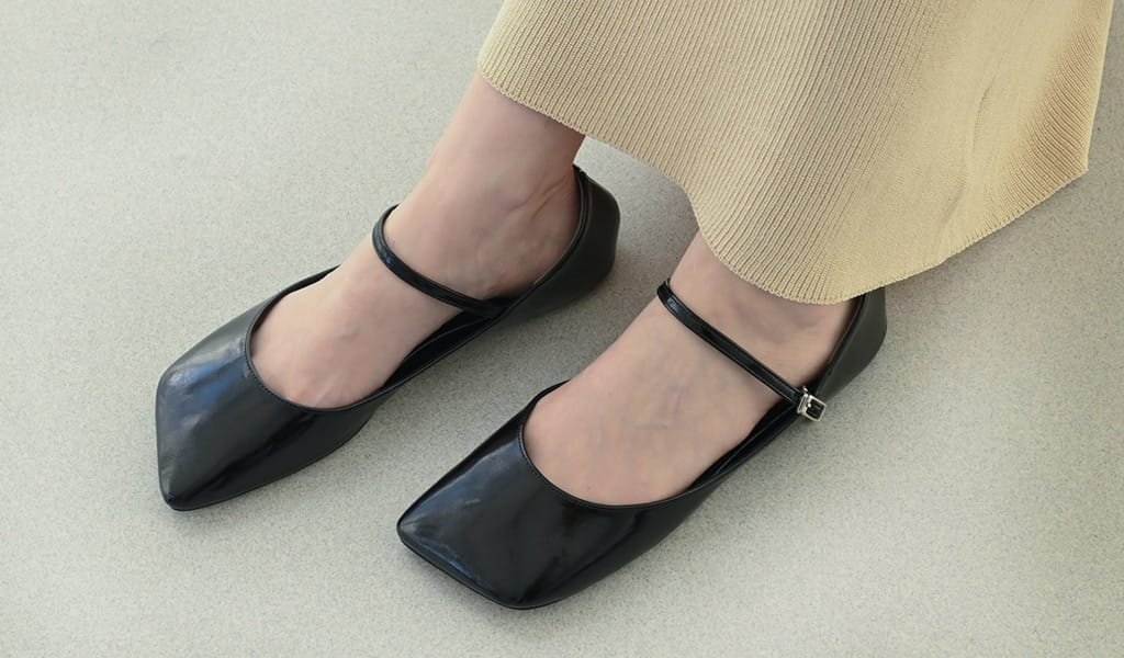 足元から秋を始めよう。パンプス中心に揃える2025年秋シューズの最前線