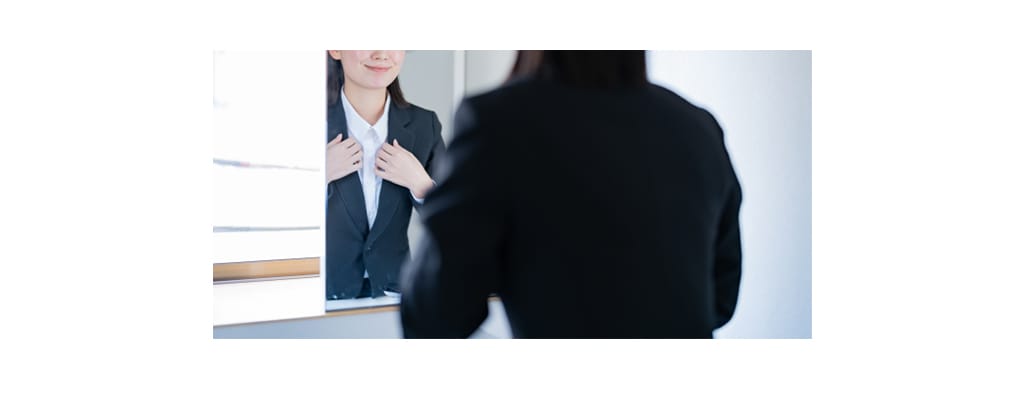 頑張る私を、そっと支える。オフィスで履きたい「綺麗めミュール」のすすめ