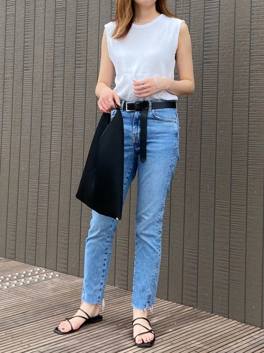 スクエアトゥ華奢ストラップフラットサンダル レディース