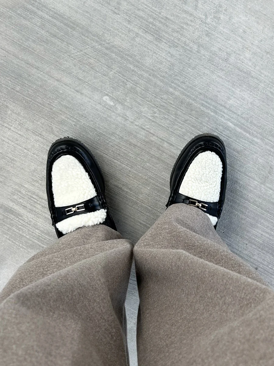 ボア ローファー レディース