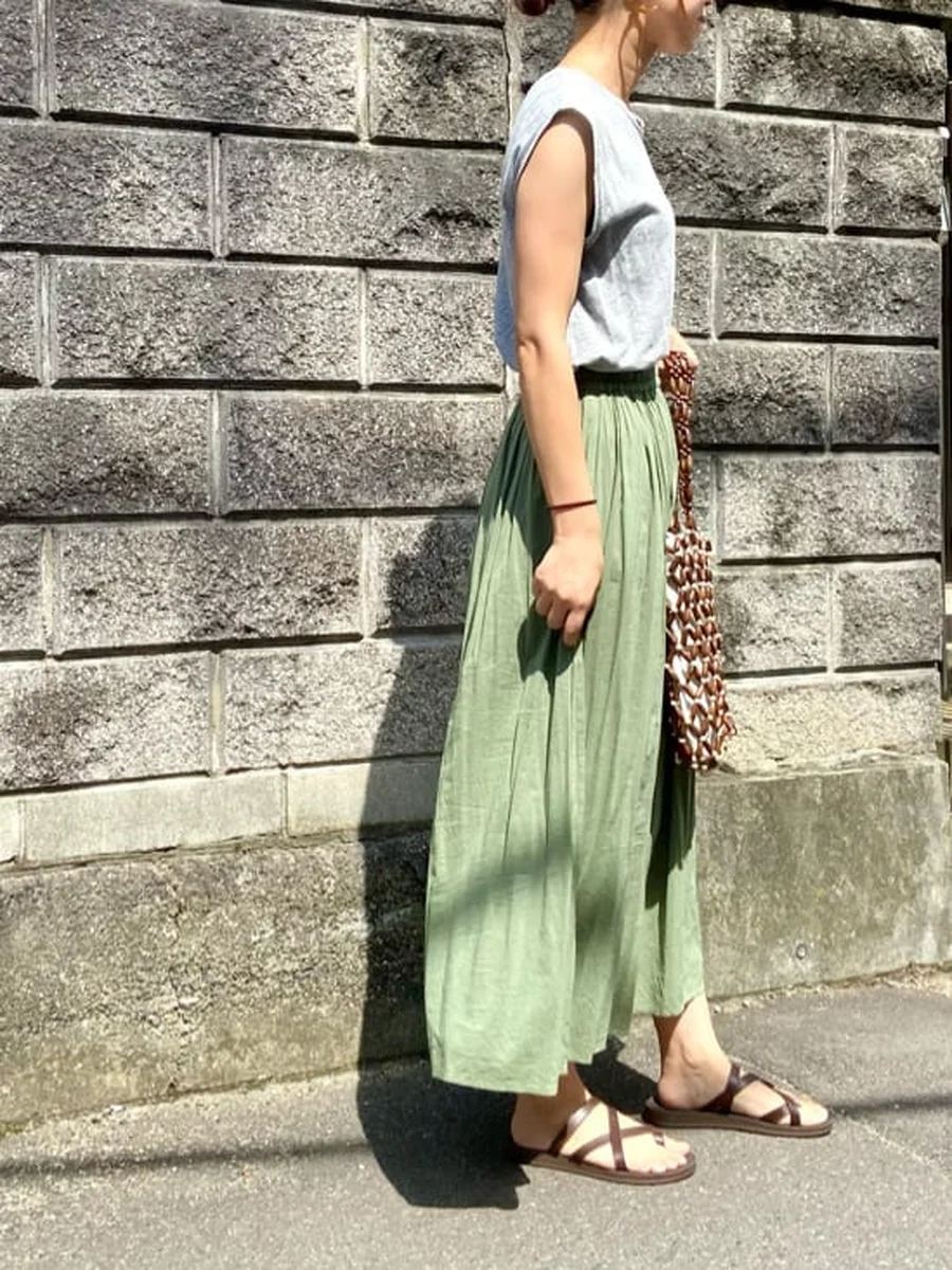 クロスストラップフラットサンダル